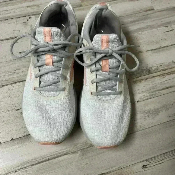 Brooks Signal 3 Womens 11 Running Sneaker White Oyster Tropical Peach Athleisure - Picture 6 of 10